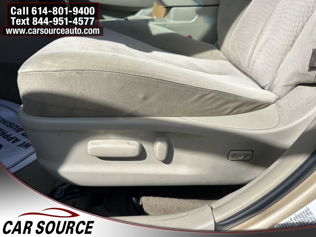 2011 Toyota Camry LE