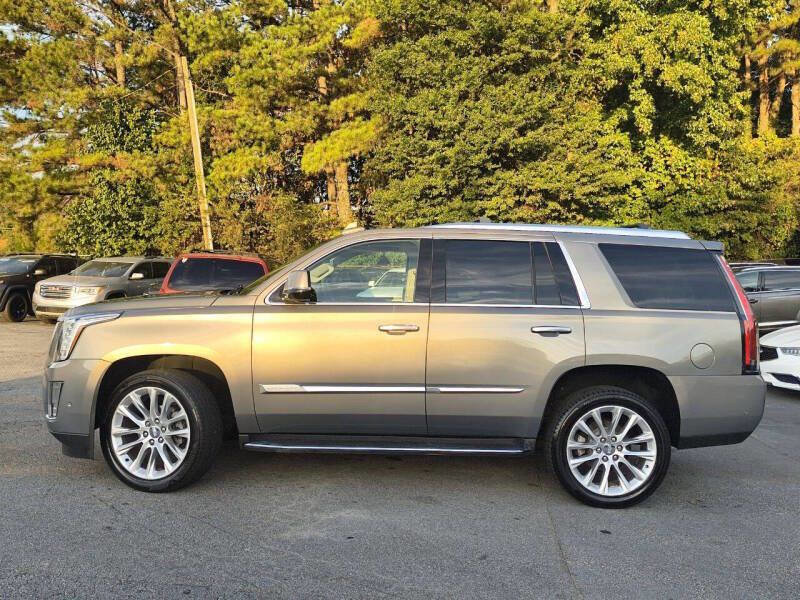 2018 Cadillac Escalade Luxury