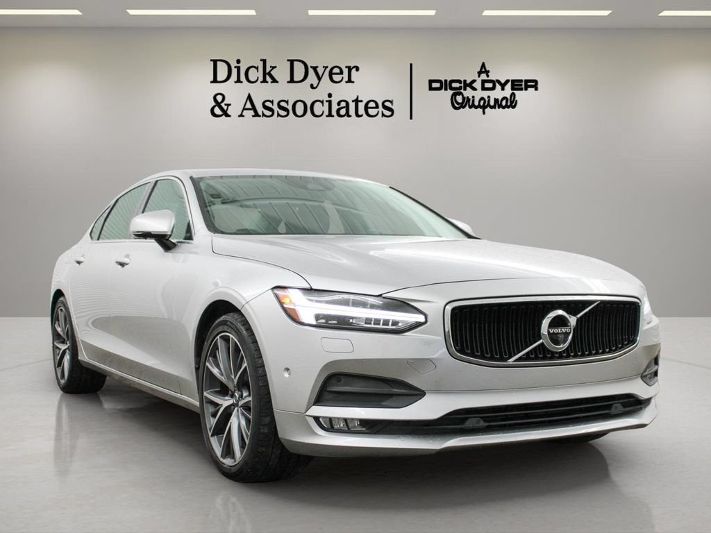 Used 2018 Volvo S90 T6 Momentum w/ Convenience Package