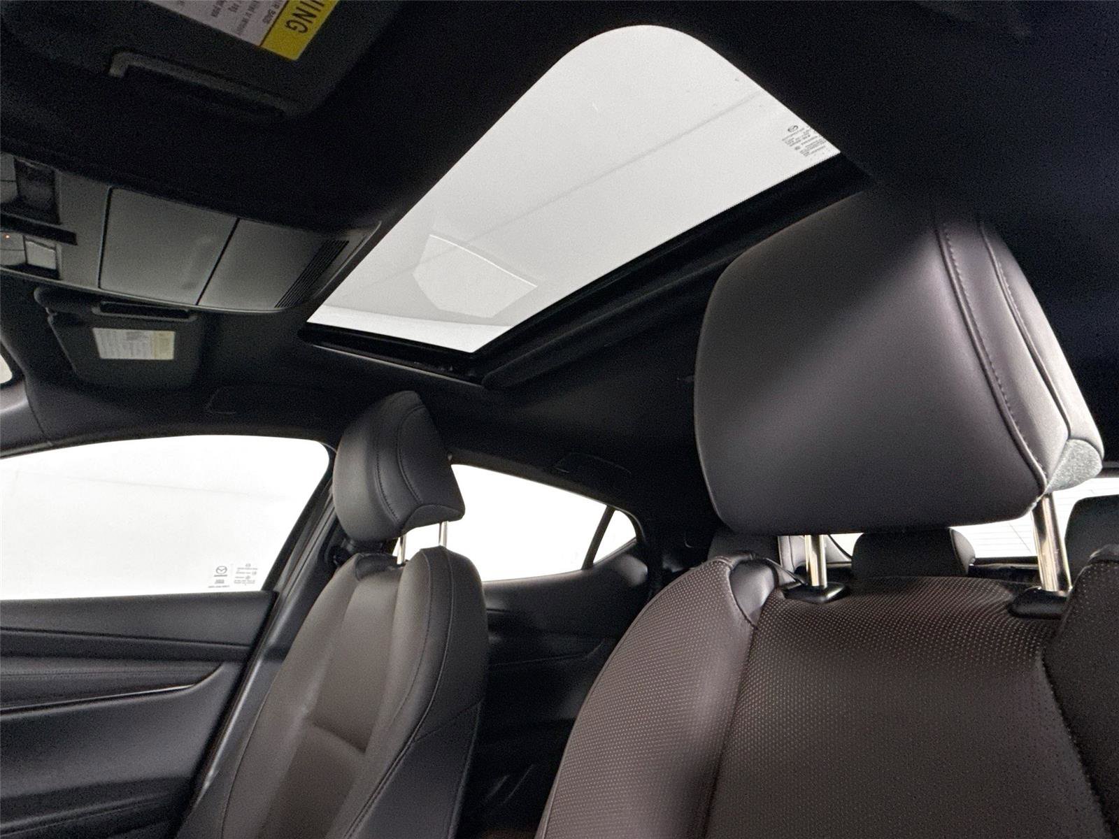 2026 MAZDA Mazda3 Hatchback w/Premium Plus Pkg