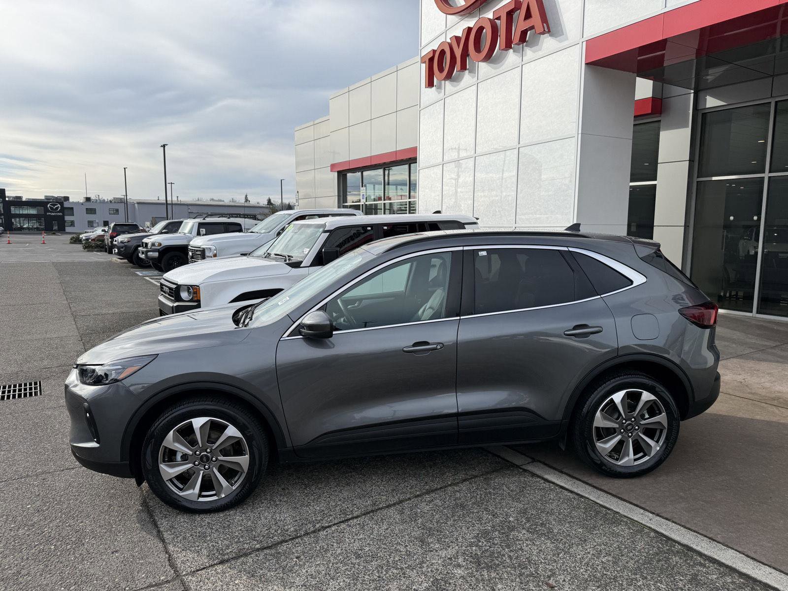 2025 Ford Escape Platinum