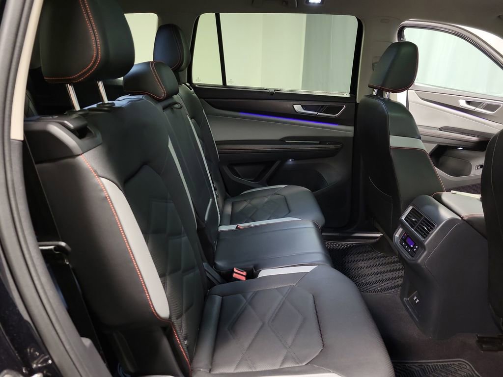 2024 Volkswagen Atlas Peak Edition SE