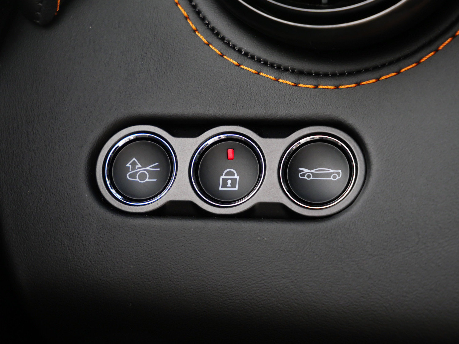 Used 2025 McLaren 750S photo 29