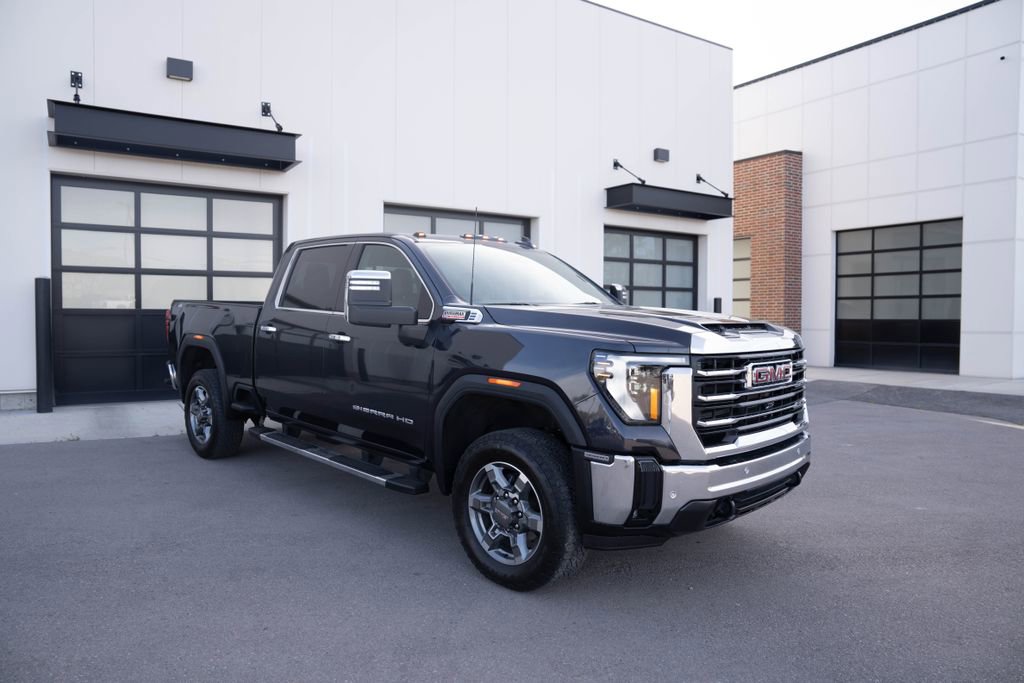 2025 GMC Sierra 3500 SLT