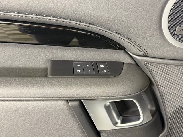 2026 Land Rover Discovery S