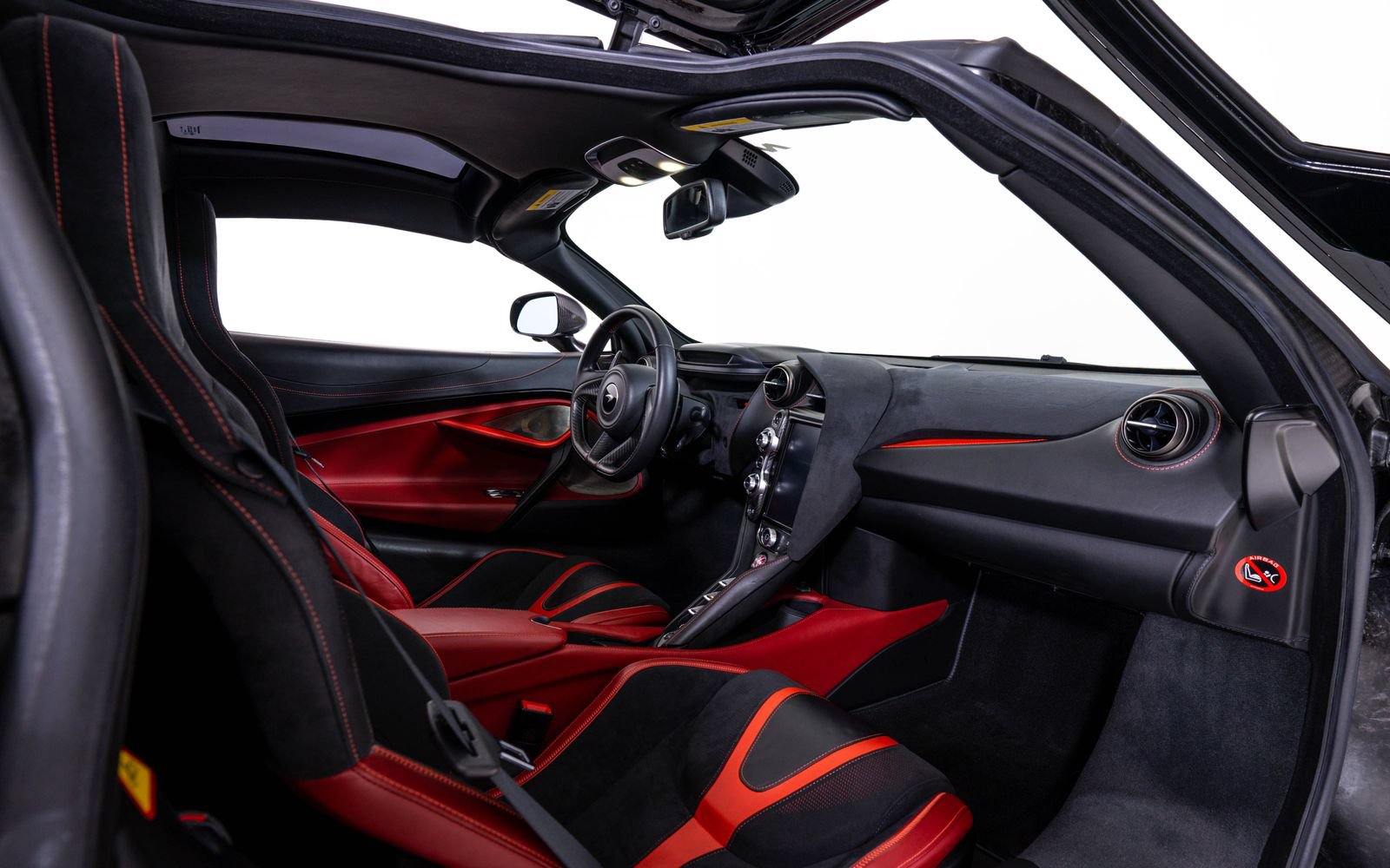 Used 2019 McLaren 720S Performance photo 25