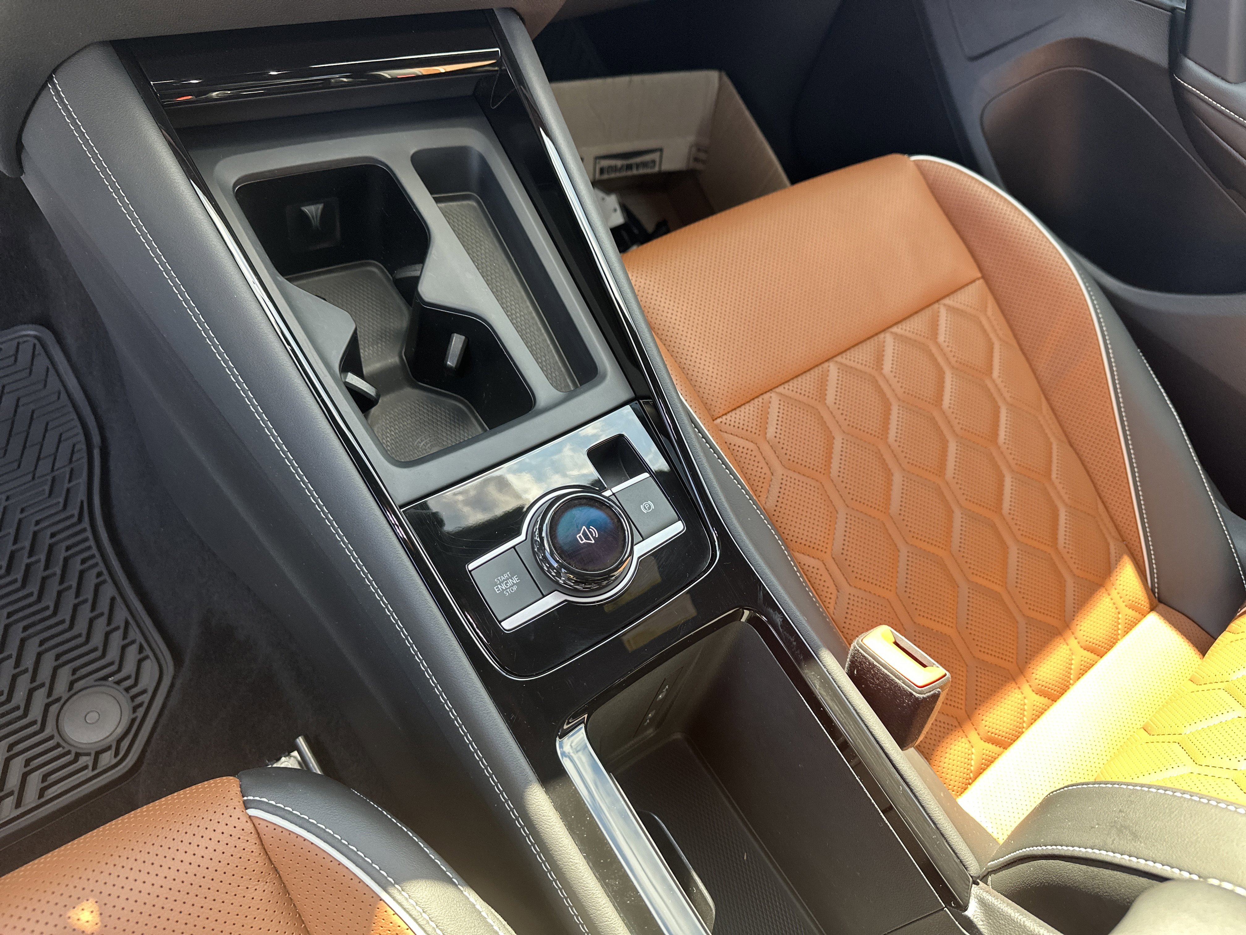 2025 Volkswagen Tiguan SEL R-Line