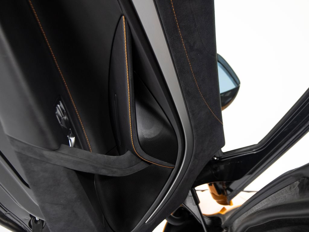 Used 2025 McLaren 750S photo 11