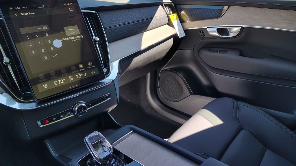 2026 Volvo Xc90 B6 Plus