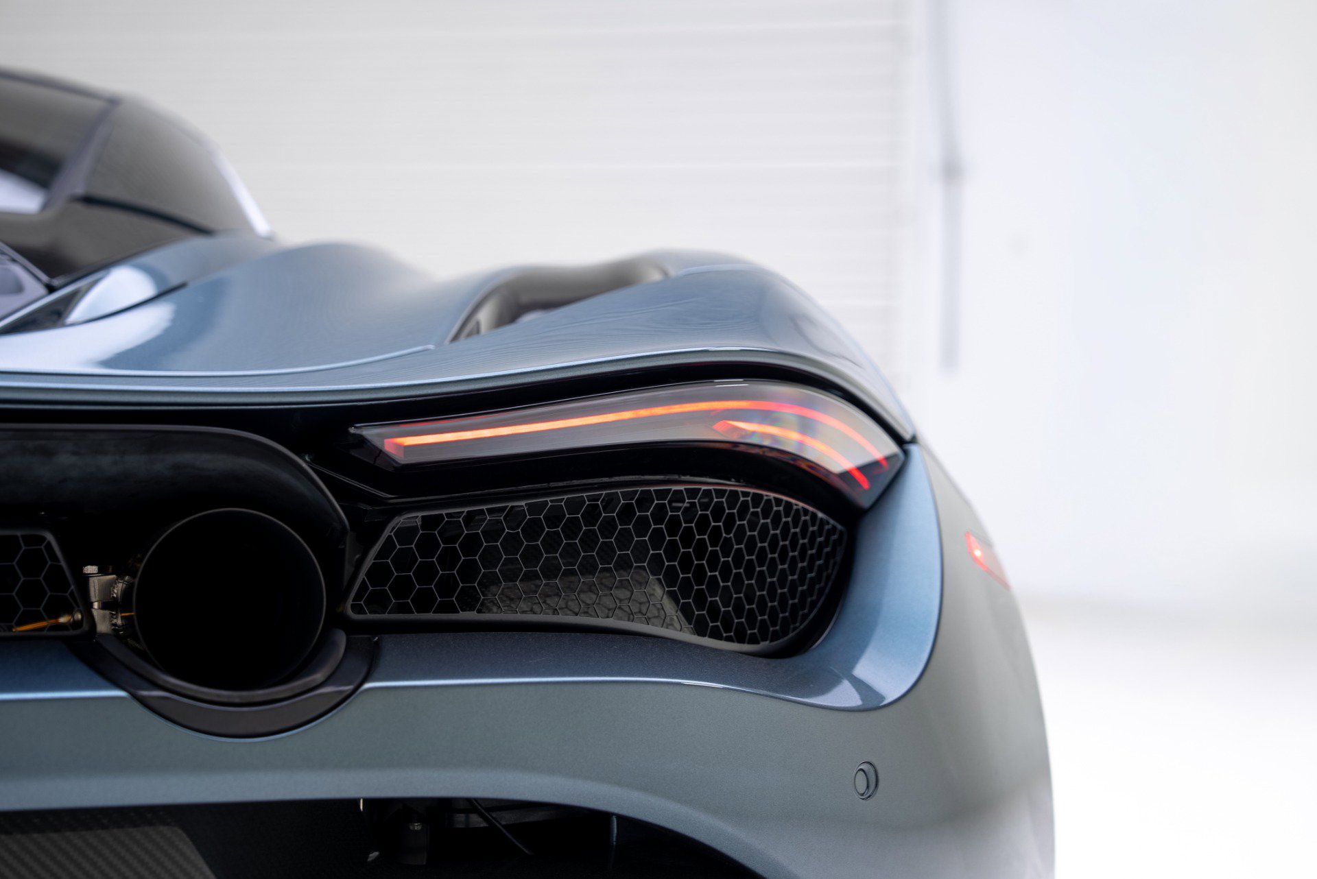 Used 2018 McLaren 720S Luxury photo 28