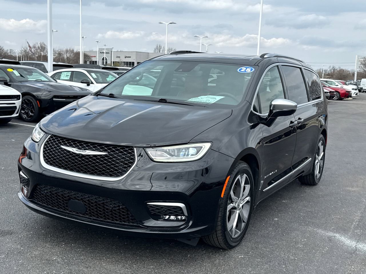 2025 Chrysler Pacifica Pinnacle