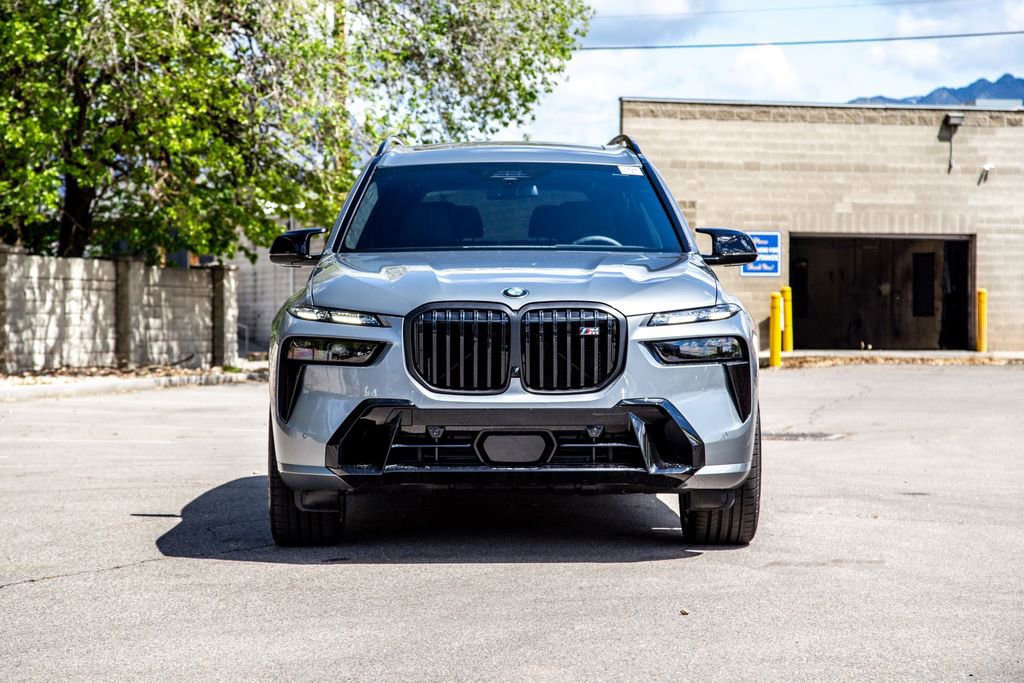2026 BMW X7 M60i