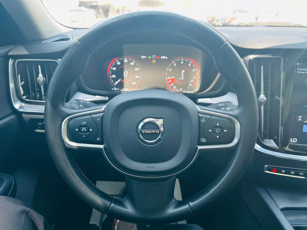 2020 Volvo S60 T5 Momentum