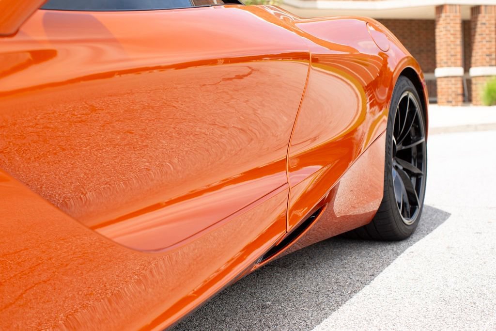 Used 2018 McLaren 720S Performance photo 22