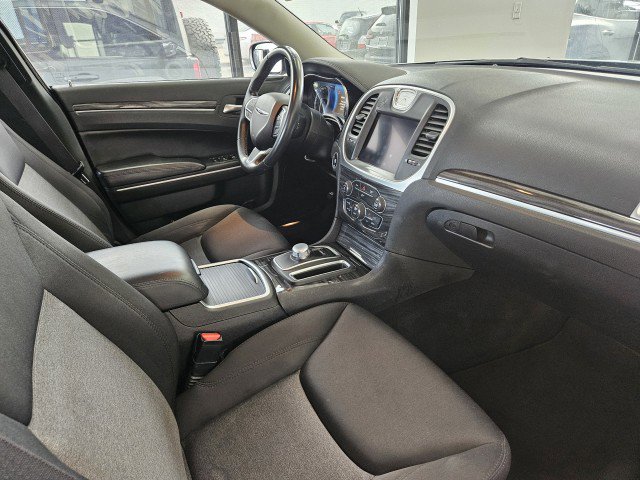 2019 Chrysler 300 Touring