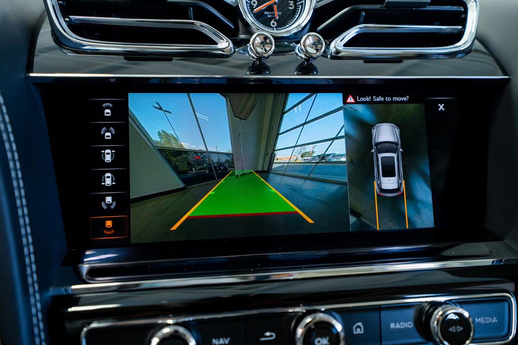 2021 Bentley Bentayga Plug-In Hybrid