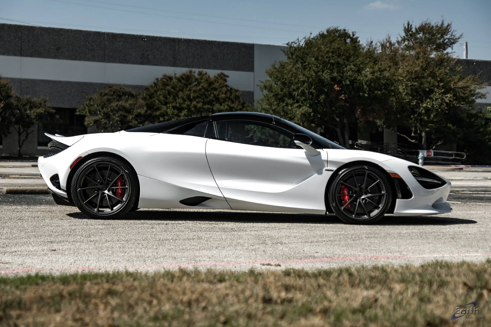 Used 2025 McLaren 750S Spider photo 32