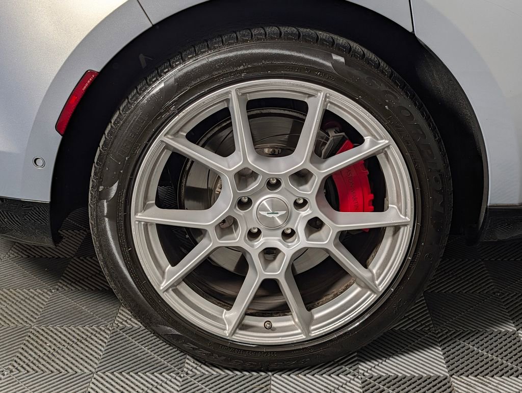 2021 Aston Martin DBX