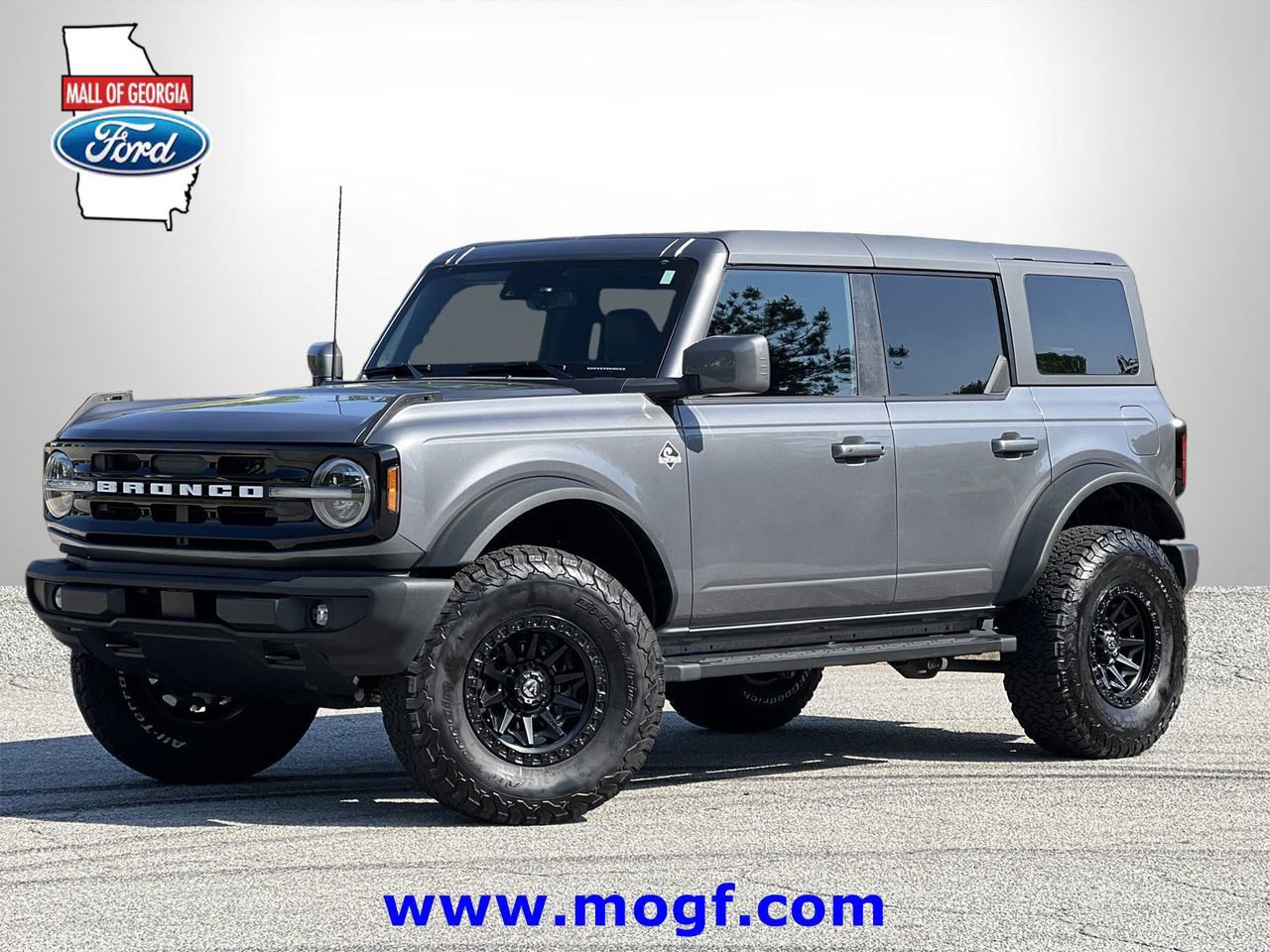 2024 Ford Bronco Outer Banks