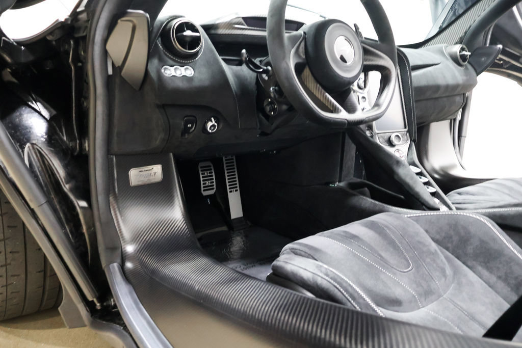 Used 2022 McLaren 765LT photo 63