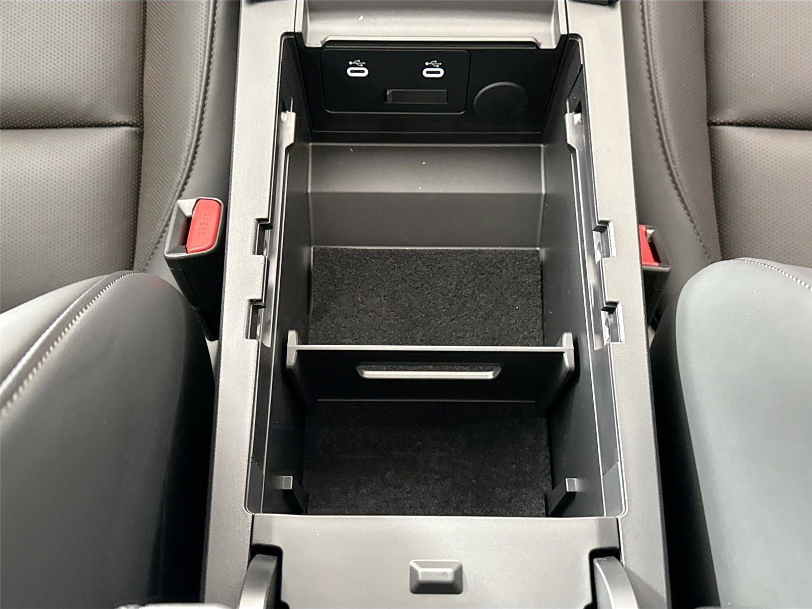 2026 MAZDA Mazda3 Hatchback w/Premium Plus Pkg