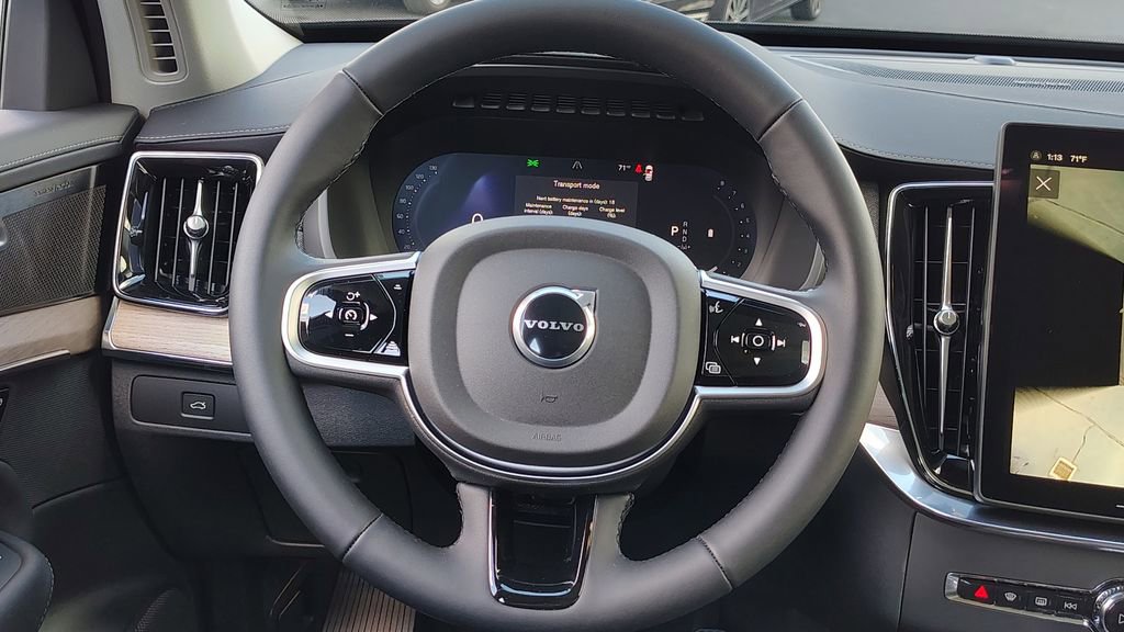 2026 Volvo Xc90 B6 Plus