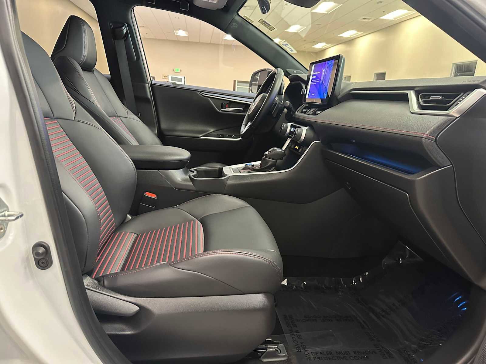 2024 Toyota RAV4 XSE