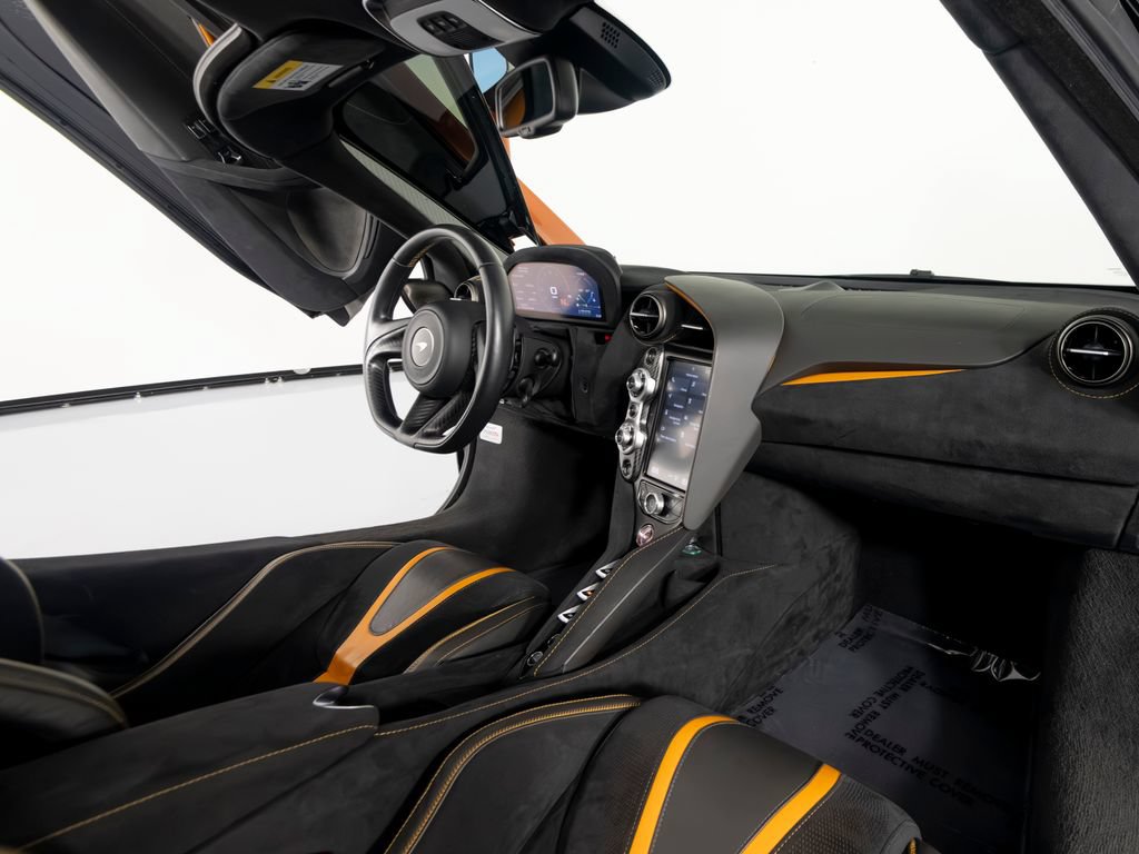 Used 2019 McLaren 720S photo 25