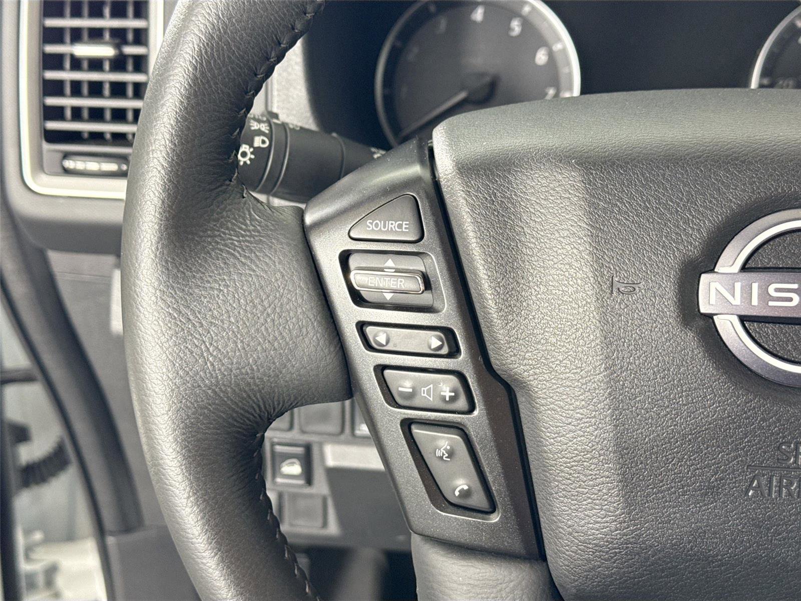 2024 Nissan Frontier SV