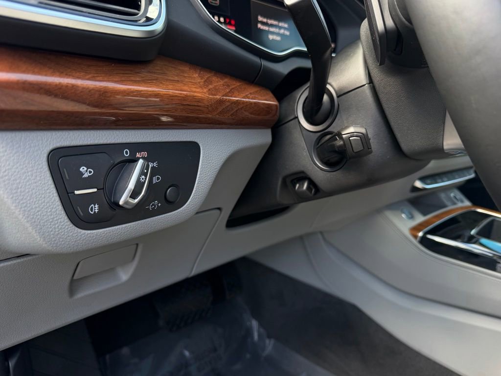 2023 Audi Q5 2.0T Premium Plus