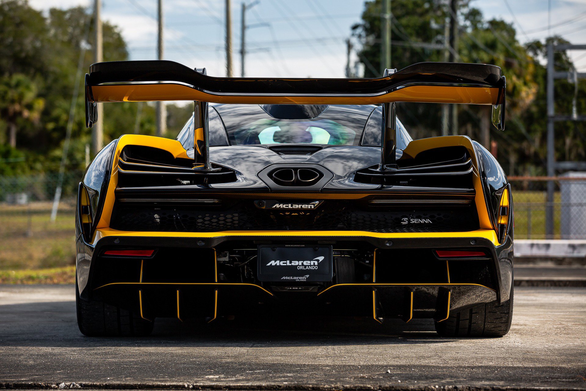 Used 2019 McLaren Senna photo 37