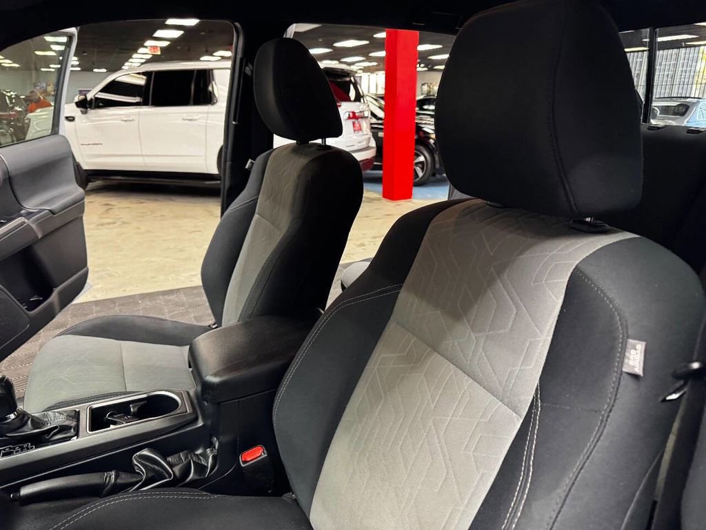 2020 Toyota Tacoma TRD Sport