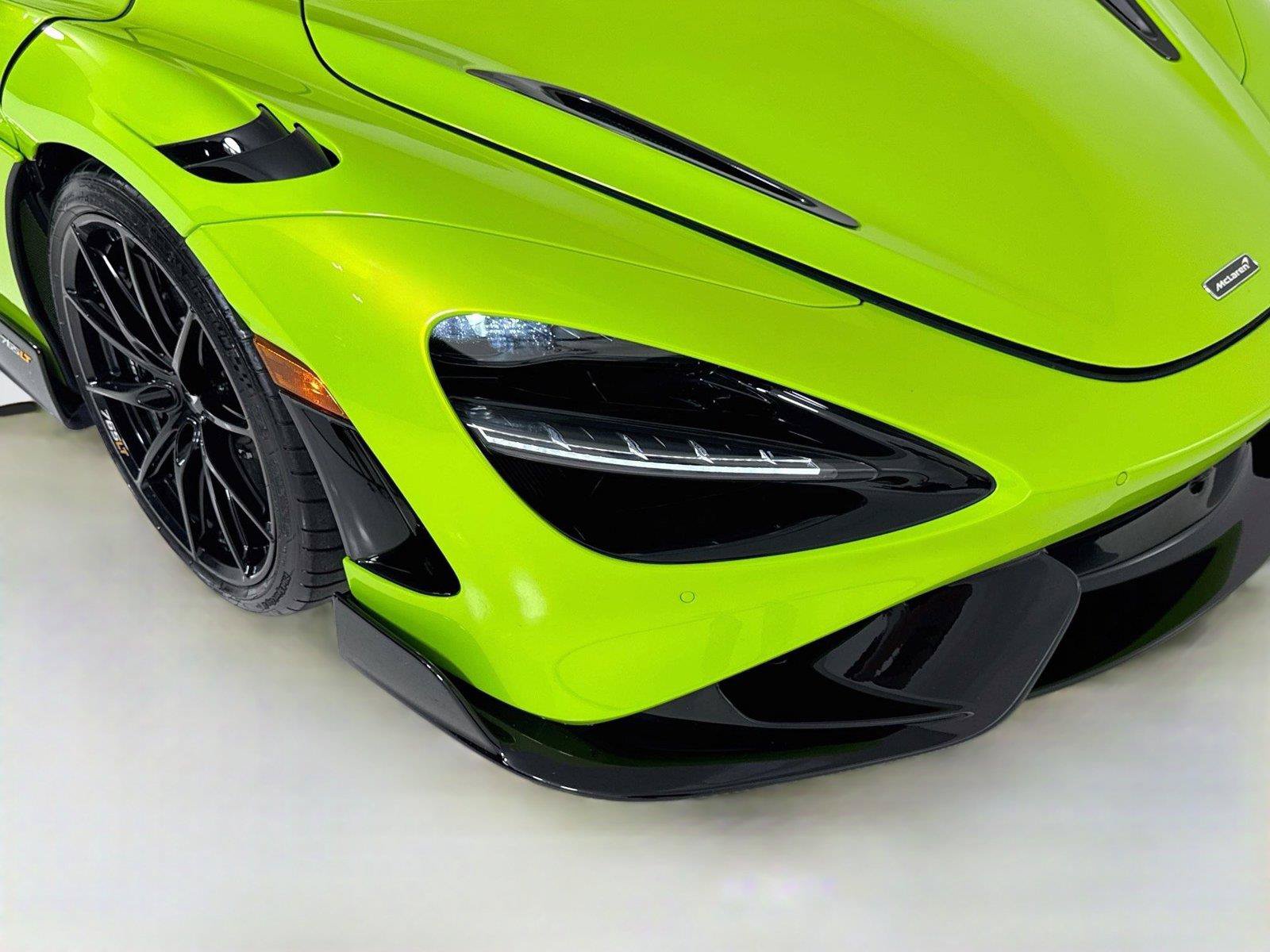 Used 2021 McLaren 765LT photo 29