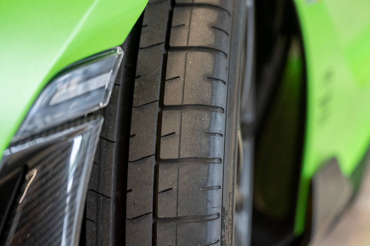 Used 2018 McLaren 720S Performance photo 21