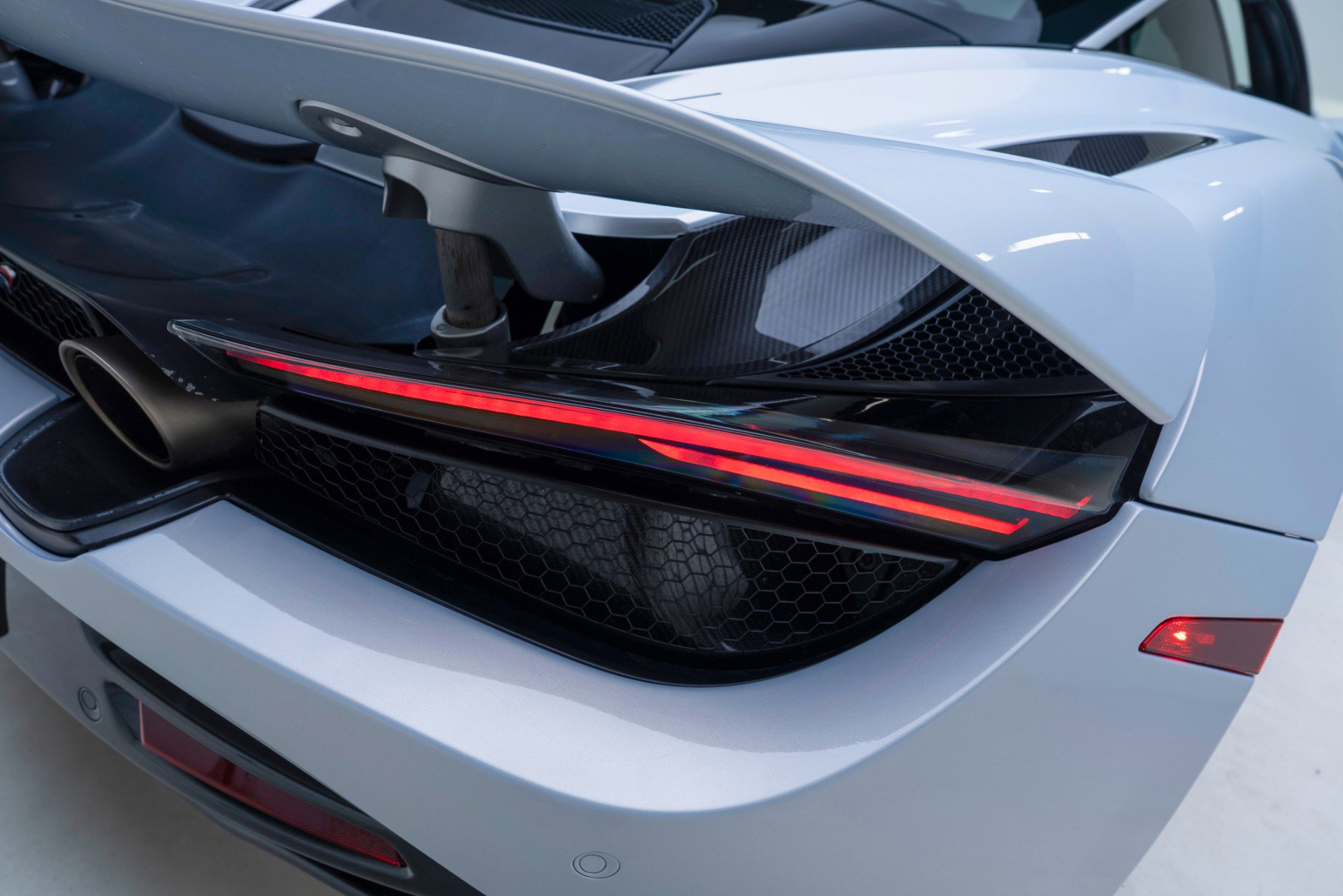 Used 2018 McLaren 720S Performance photo 42