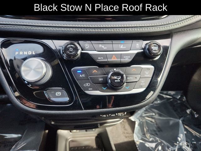 2021 Chrysler Pacifica Touring-L