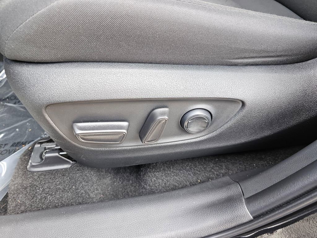 2024 Toyota RAV4 AWD Hybrid