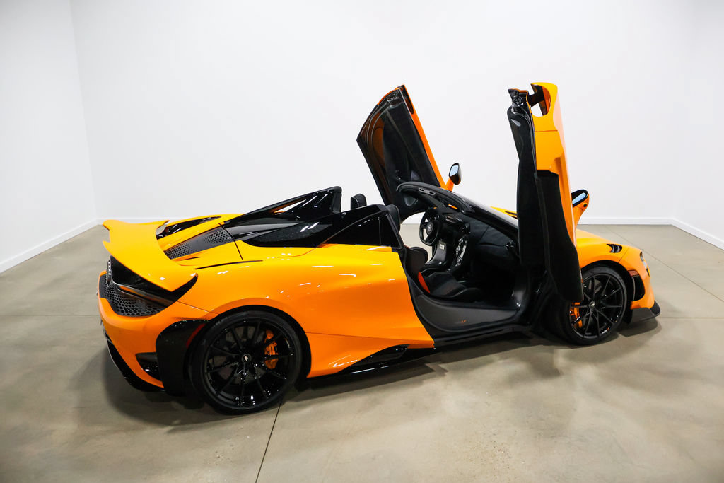 Used 2022 McLaren 765LT photo 69