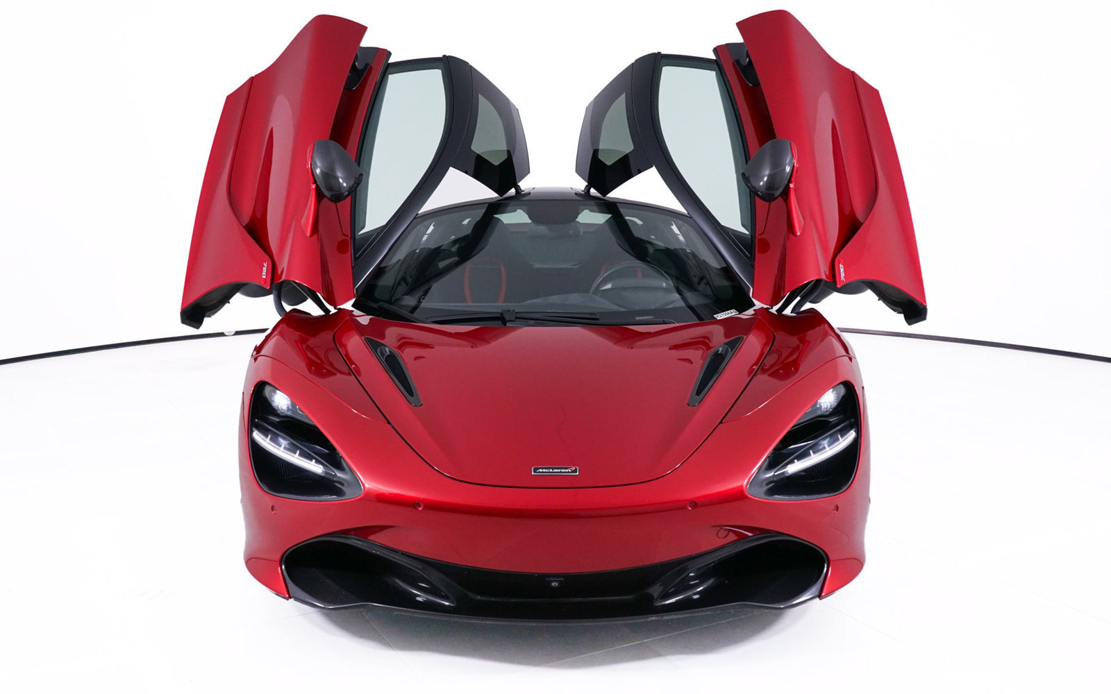 Used 2018 McLaren 720S photo 11
