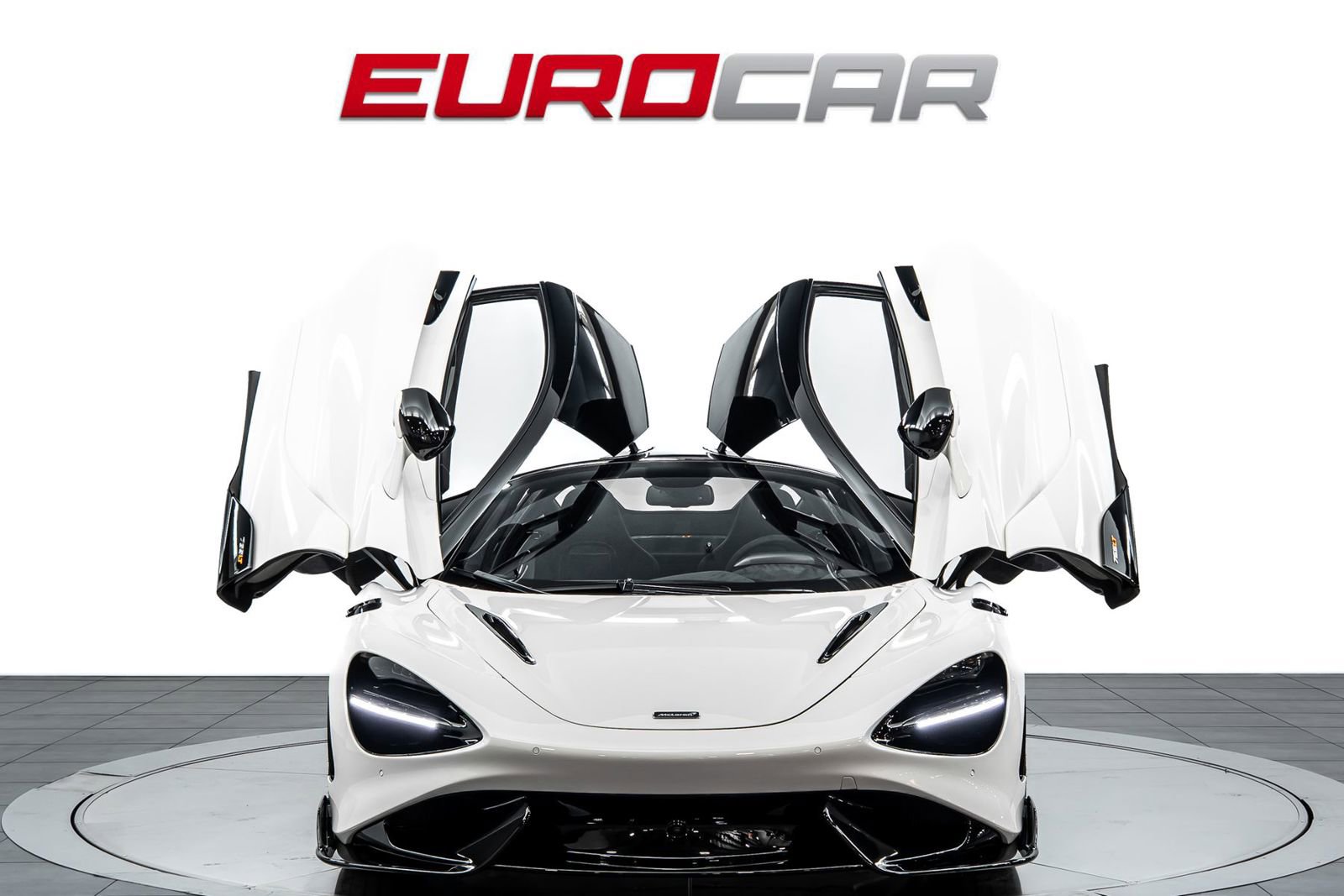 Used 2021 McLaren 765LT photo 9