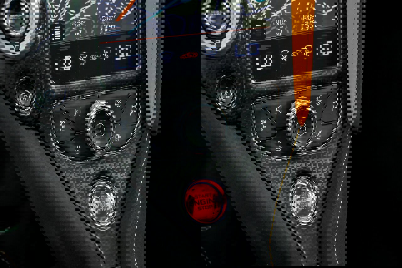 Used 2019 McLaren 720S Performance photo 36