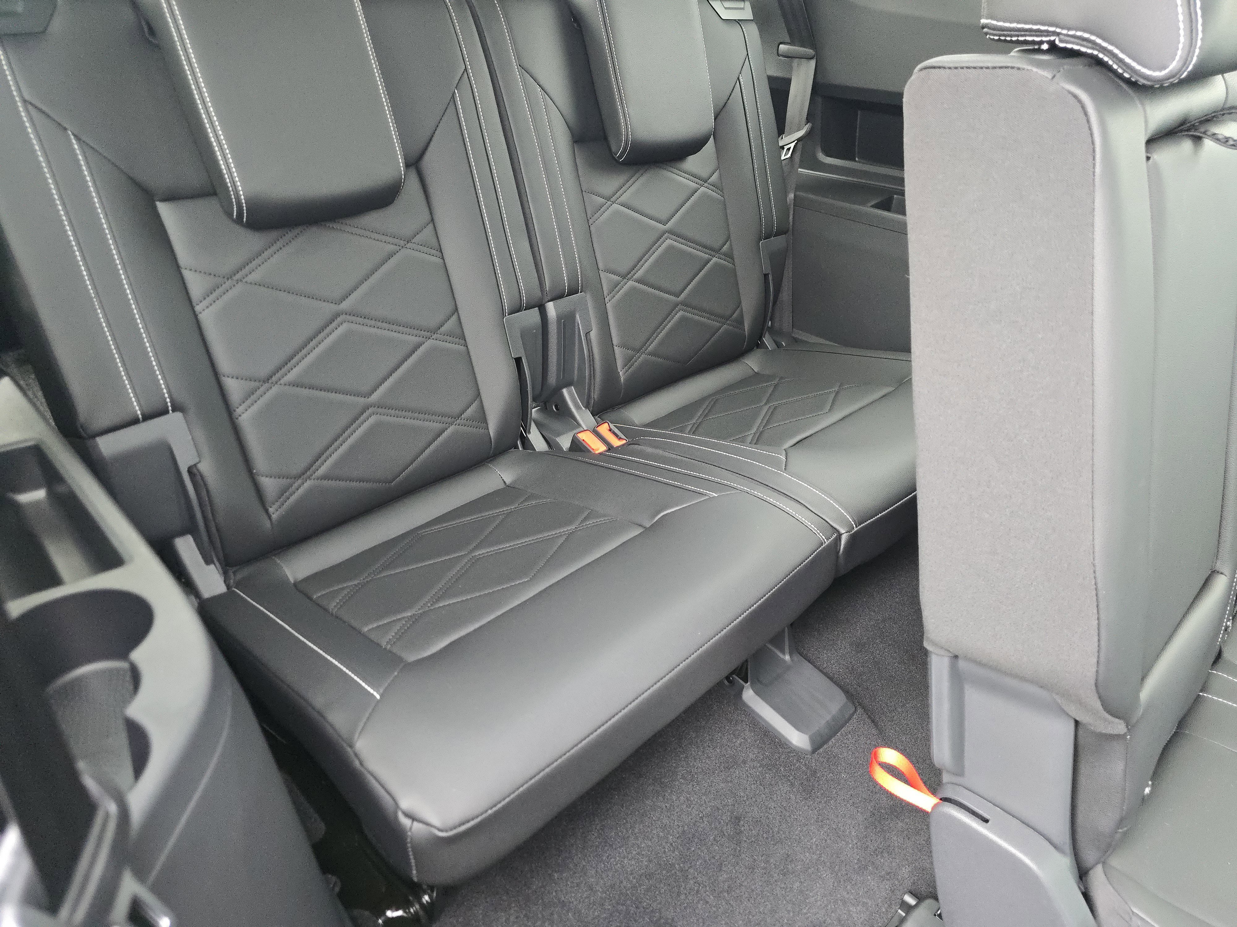 2026 Volkswagen Atlas SE