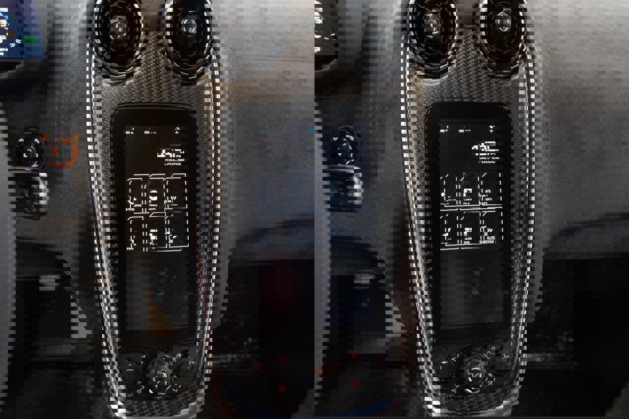 Used 2019 McLaren 600LT photo 11