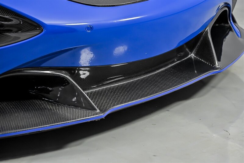 Used 2018 McLaren 720S Luxury photo 5