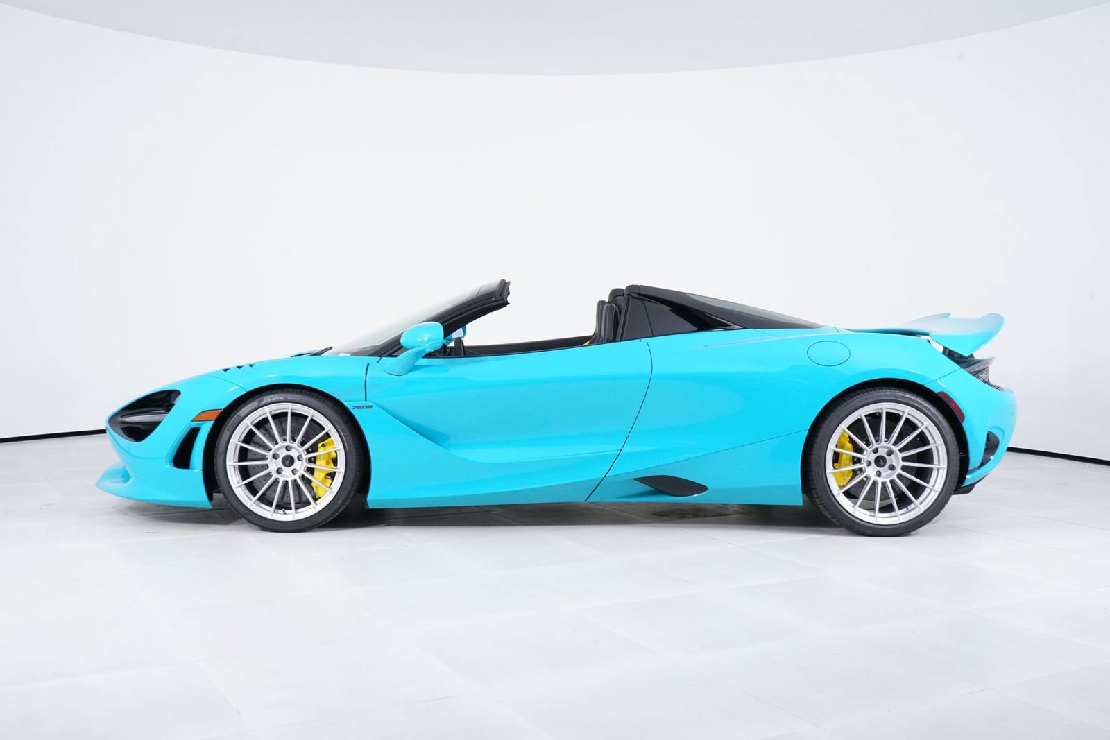 New 2027 McLaren 750S Spider 2
