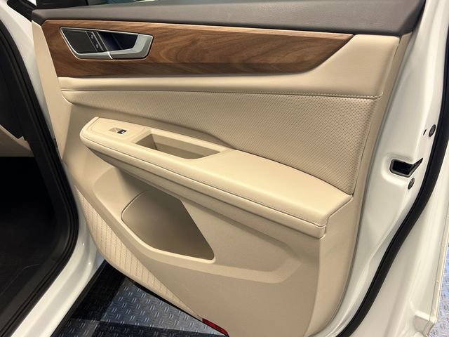 2024 Volkswagen Atlas SE