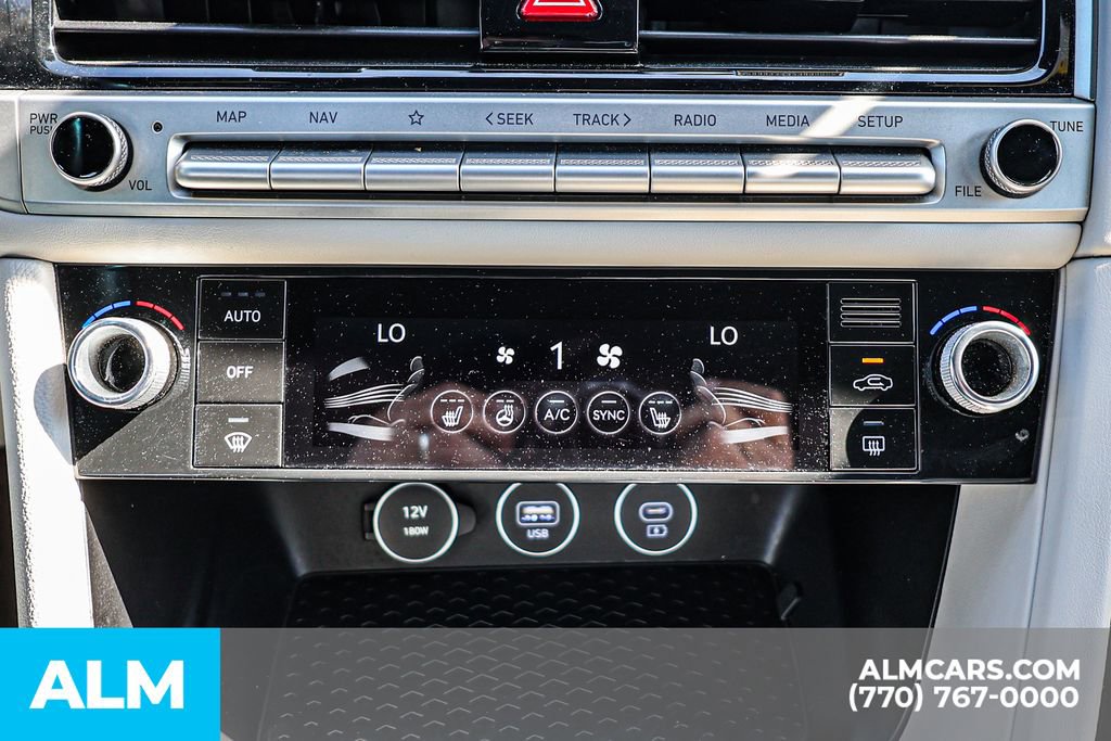 2025 Genesis G70 2.5T