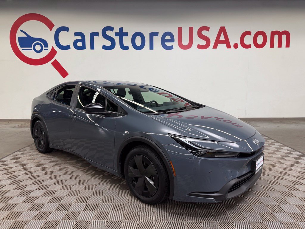 Used 2025 Toyota Prius LE