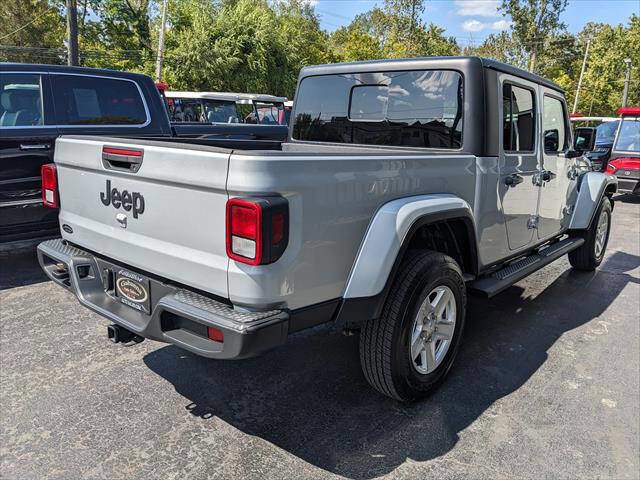 2023 Jeep Gladiator Sport