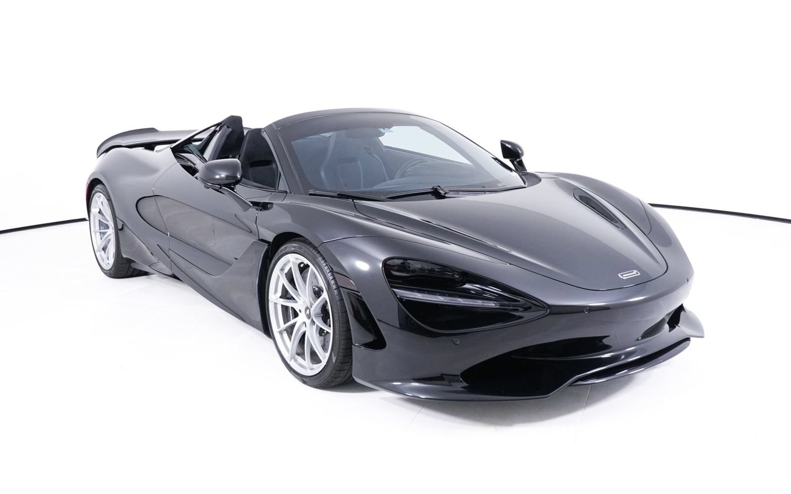 Used 2026 McLaren 750S Spider photo 10
